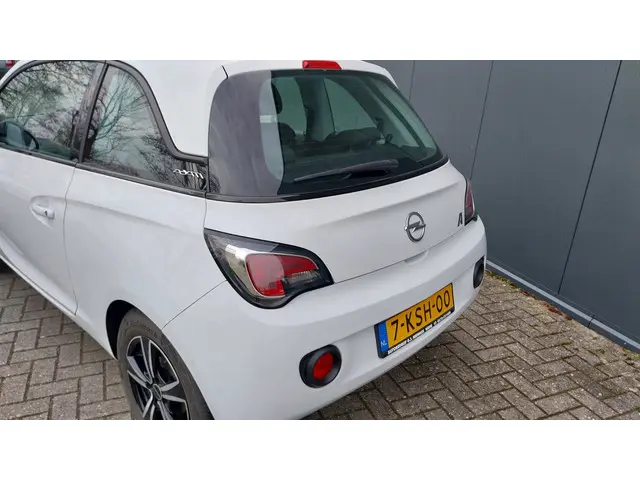 Opel ADAM 1.2 2013 Benzine 5