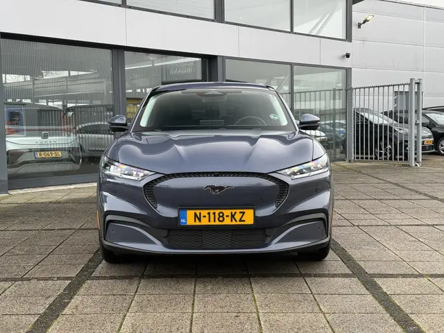 Ford Mustang Mach-E Aut. Extended 98kWh 2021 Elektrisch 8
