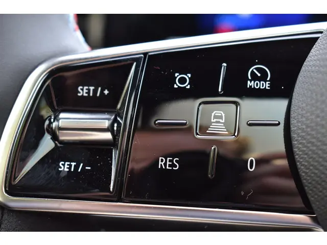 Renault Espace esprit Alpine 2026 Hybride Benzine 19