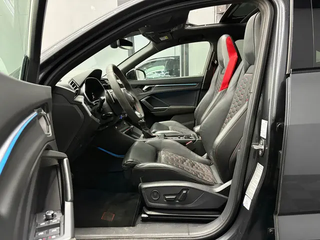 Audi RSQ3 Sportback 2.5 TFSI RS Seats Pano 2022 Benzine 6