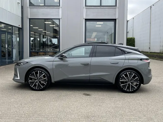 DS DS 4 E-Tense La Première 2022 Hybride Benzine 14