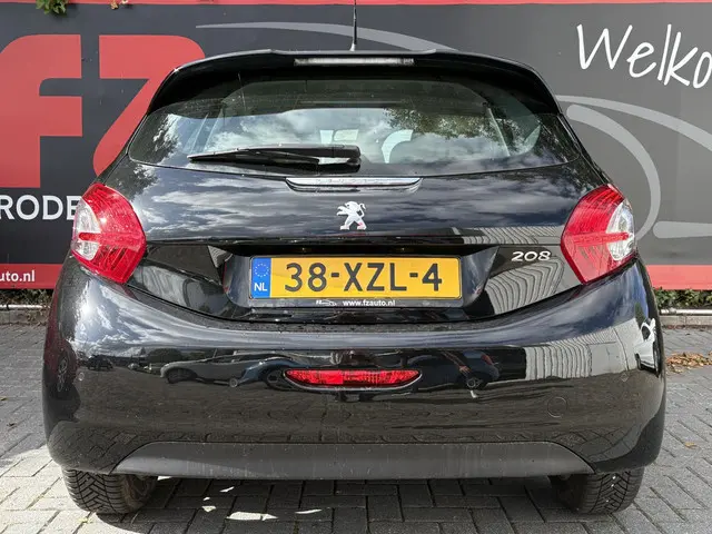 Peugeot 208 1.2 VTi Blue Lease 2012 Benzine 11
