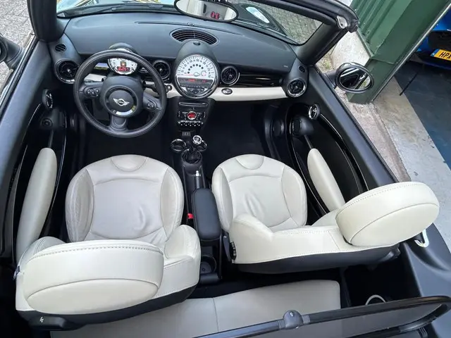 MINI One Cabrio Mini 1.6 Chili 64000km 2013 Benzine 9