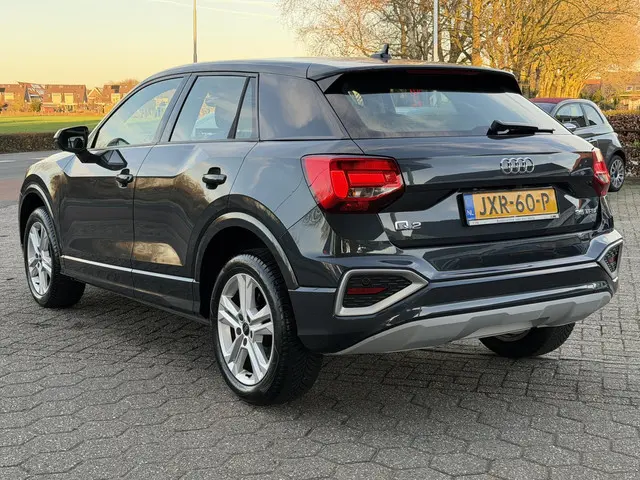 Audi Q2 35 TFSI S Edition 2024 Benzine 8