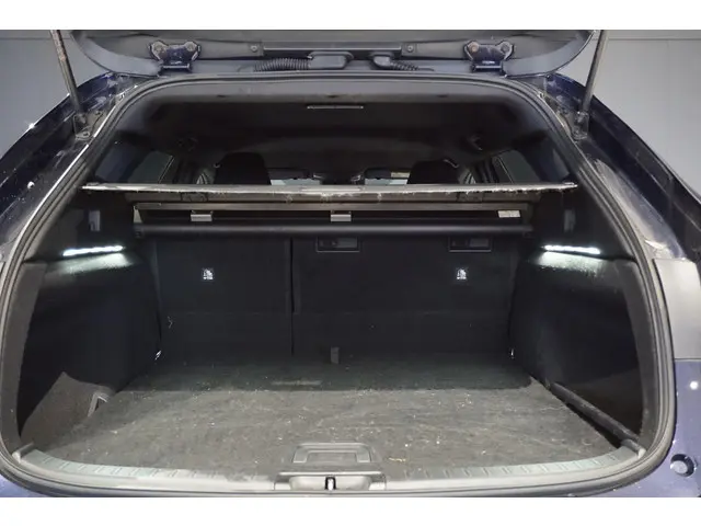 Toyota Corolla 1.8 Hybrid Style 2022 Hybride Benzine 18