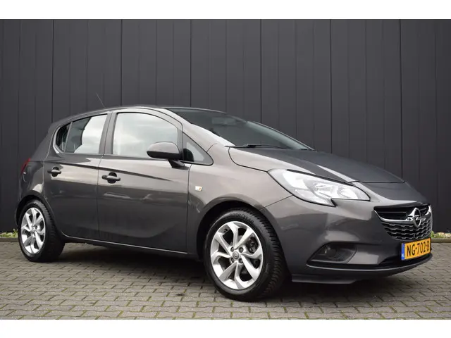 Opel Corsa 1.4 Color Edition 2015 Benzine 22
