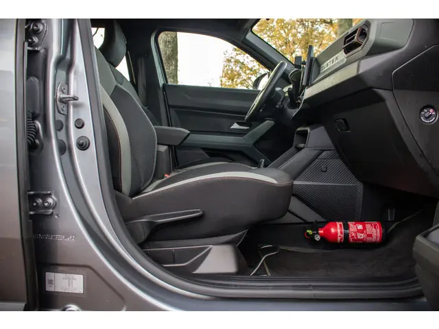 Dacia Duster extreme hybrid 140 2024 Hybride Benzine 5