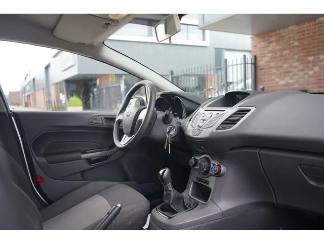 Ford Fiesta 1.25 2017 Benzine 13
