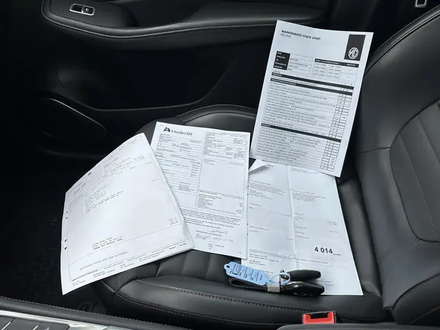 MG EHS 1.5 TGDI Luxury 2023 Hybride Benzine 33