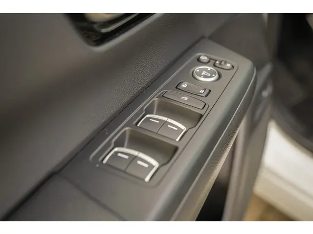 Honda CR-V 2.0i e:PHEV ADVANCE TECH 2024 Hybride Benzine 38