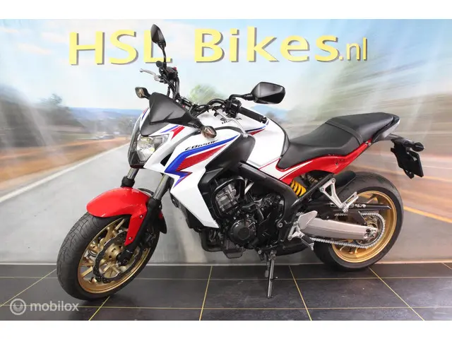 Honda CB 650 F ABS HRC Tricolor 2015 Benzine 7