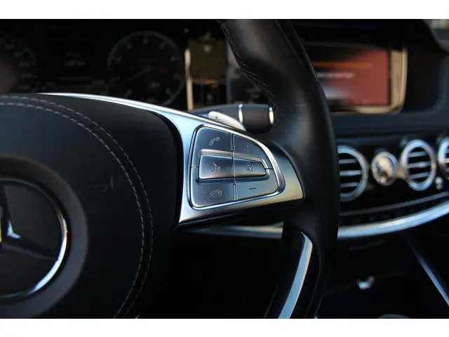 Mercedes-Benz S-Klasse 500 Lang 2014 Benzine 36