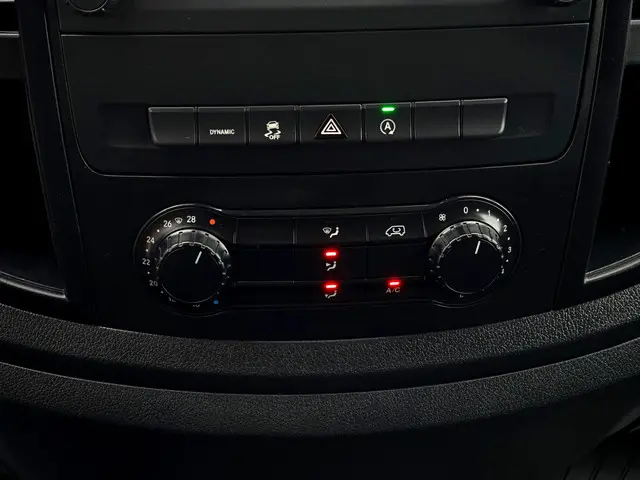 Mercedes-Benz Vito 116 CDI L3 H1 2024 Diesel 17