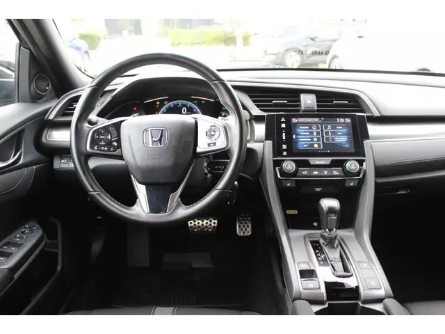 Honda Civic 1.0 i-VTEC Premium Automaat 2020 Benzine 13