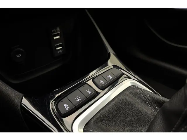 Opel Crossland 1.2 Turbo GS Line 2023 Benzine 26