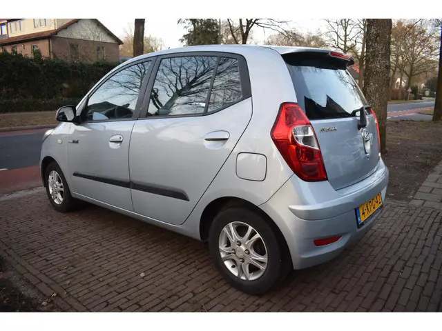 Hyundai i10 1.0 i-Drive Cool 2013 Benzine 6