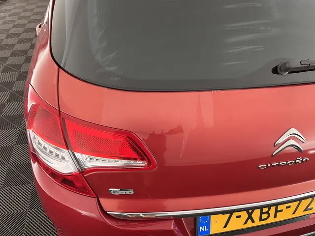 Citroën C4 1.6 e-HDi Ligne Business 2014 Diesel 32