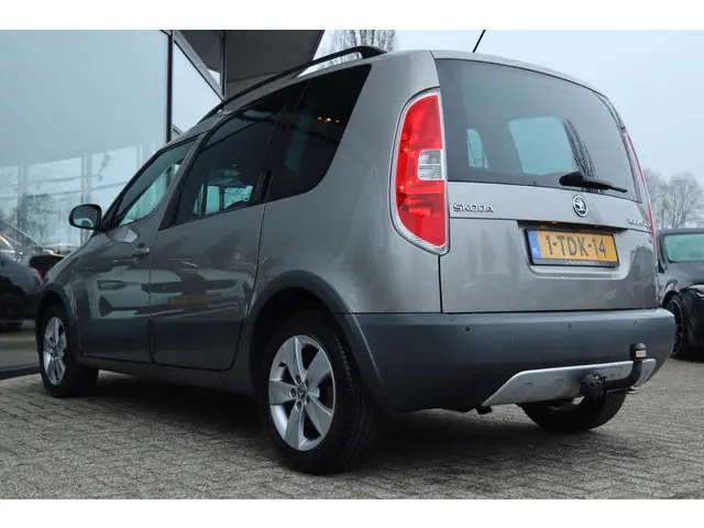 Škoda Roomster 1.2 TSI FRESH 2014 Benzine 9