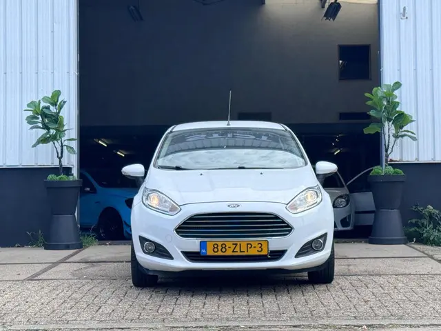 Ford Fiesta 1.0 EcoBoost Titanium 2012 Benzine 22