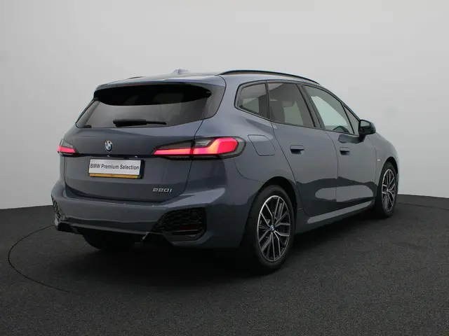 BMW 2 Serie Active Tourer 220i 2024 Benzine 2