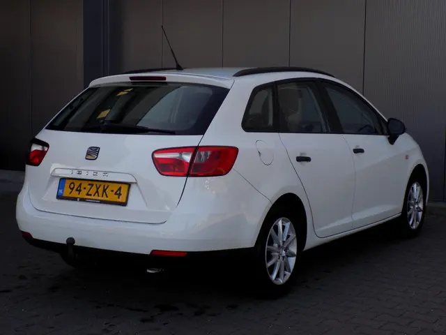 SEAT Ibiza ST 1.2 TSI Enjoy 2013 Benzine 6