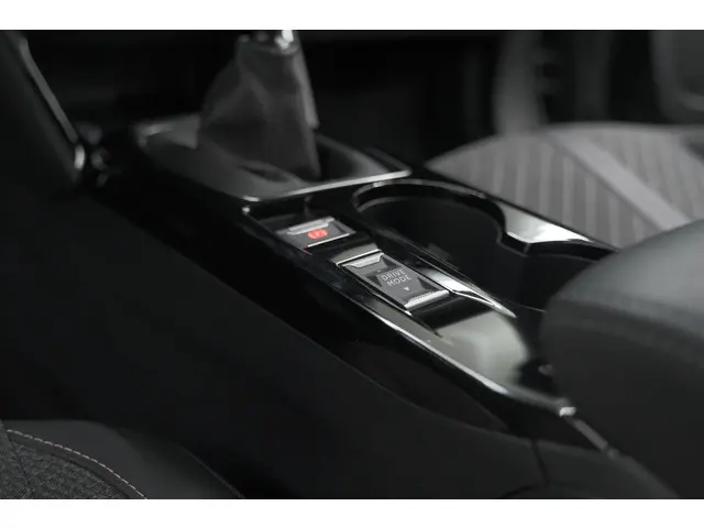 Peugeot 2008 PureTech 100 Allure 2024 Benzine 44