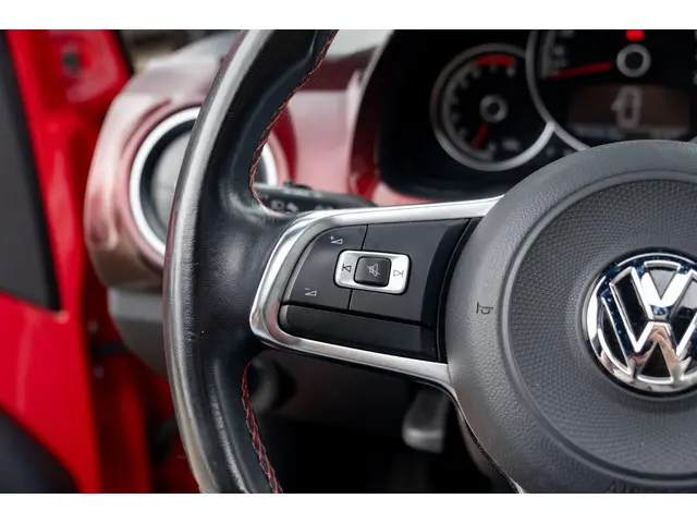 Volkswagen up! 1.0 TSI GTI | Pano | Beats | Camera 2018 Benzine 9