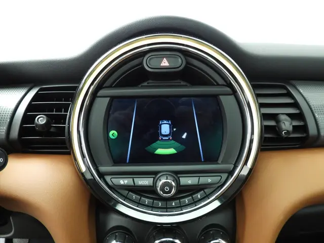 MINI 3-Deurs Cooper 2019 Benzine 24