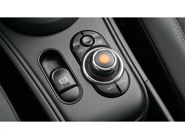 MINI Countryman 1.5 136pk Automaat Cooper 2021 Benzine 44