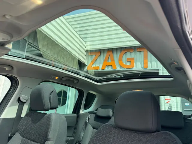 Peugeot 3008 1.6 VTi Style 2015 Benzine 9