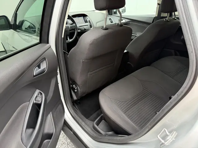 Ford Focus Wagon 1.0 Titanium | 2017 | 2017 Benzine 10