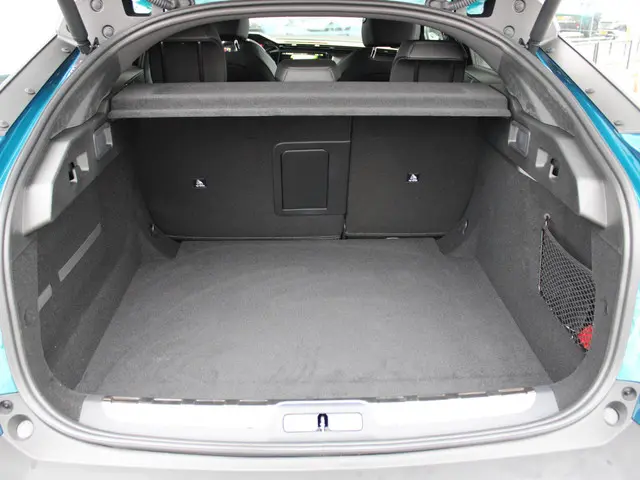 Peugeot 408 HYBRID 145 e-DCS6 GT 2026 Hybride Benzine 29