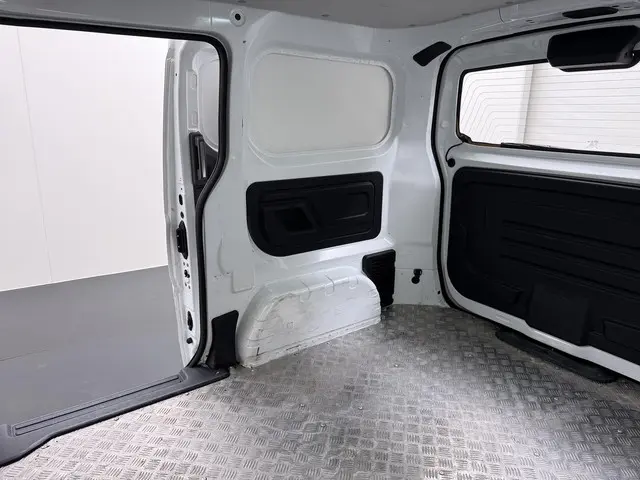 BYD ETP3 Standard 45 kWh 2023 Elektrisch 14