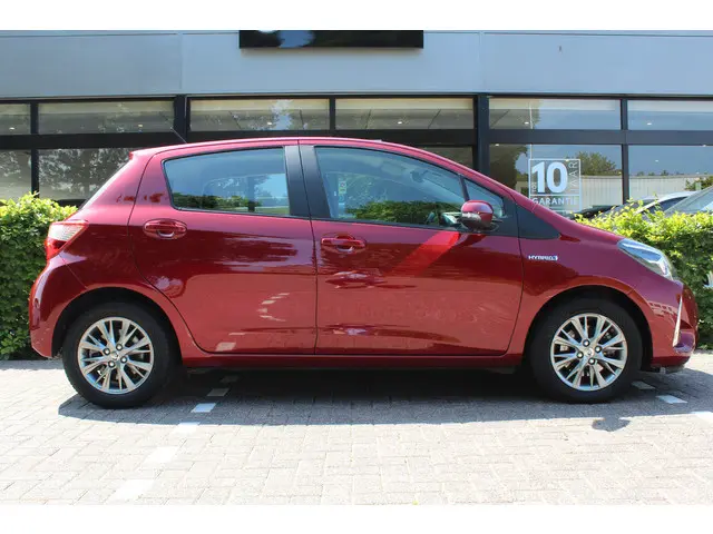 Toyota Yaris 1.5 Hybrid Energy Plus 2018 Hybride Benzine 7
