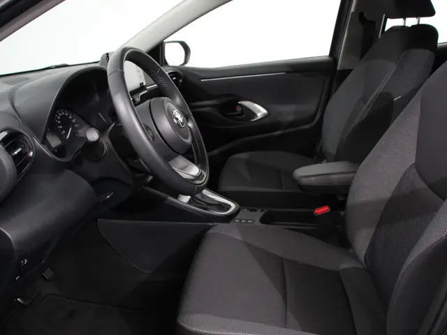 Toyota Yaris 1.5 Hybrid Comfort 2023 Hybride Benzine 29