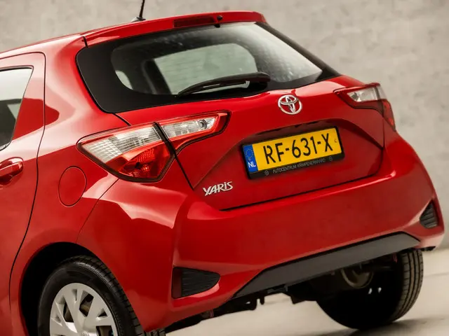 Toyota Yaris 1.0 VVT-i Sport 2017 Benzine 11
