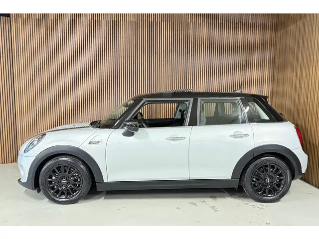 MINI Cooper MINI 1.5 Chili - Panorama - Carplay 2020 Benzine 6