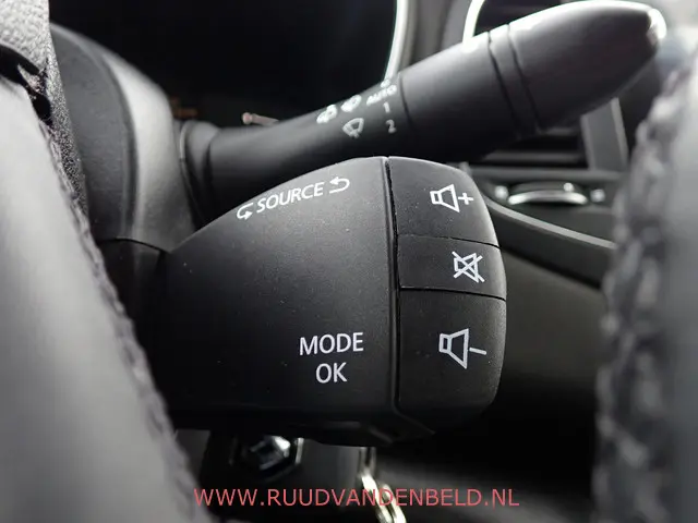 Renault Mégane Estate 1.3 TCe Business Zen 2021 Benzine 16