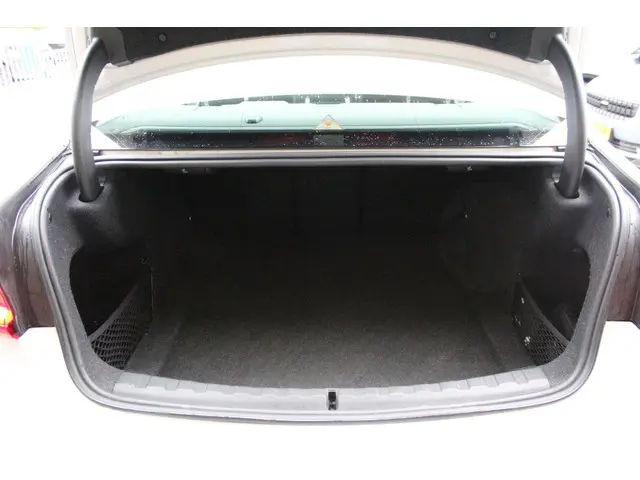 BMW 3 Serie 318d Executive Edition 2020 Hybride Diesel 14