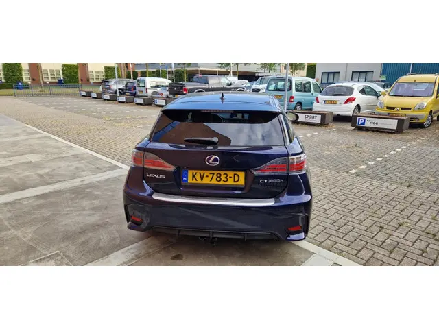 Lexus CT 200h Luxury Line 2016 Hybride Benzine 5