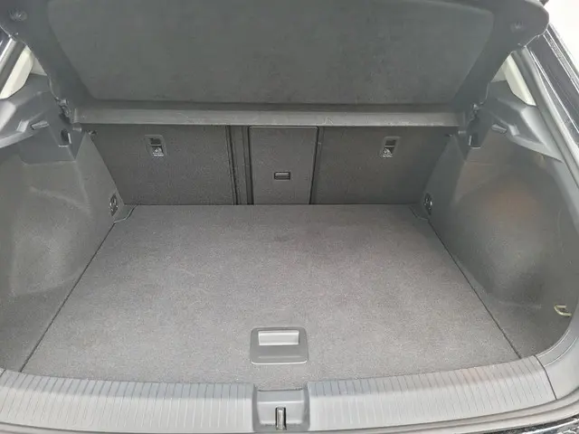 Volkswagen T-Roc 1.0 TSI Style 2023 Benzine 9