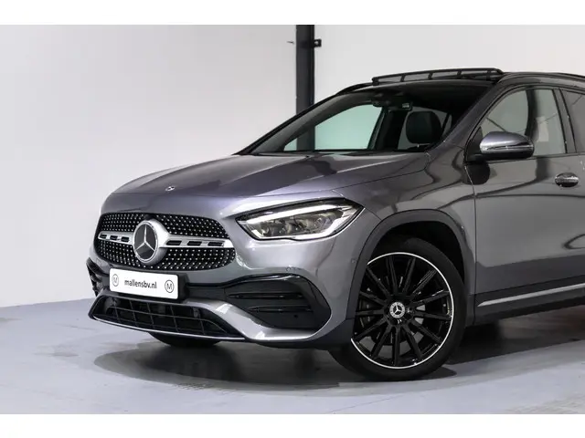 Mercedes-Benz GLA 2
