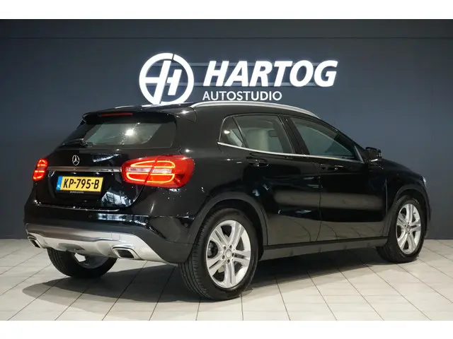 Mercedes-Benz GLA 180 Ambition 2015 Benzine 2