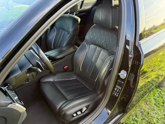 BMW 5 Serie M550d xDrive High Executive 2020 Diesel 12