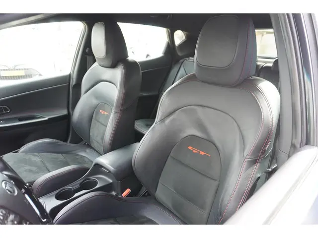 Kia cee'd 1.6 GT 2013 Benzine 18