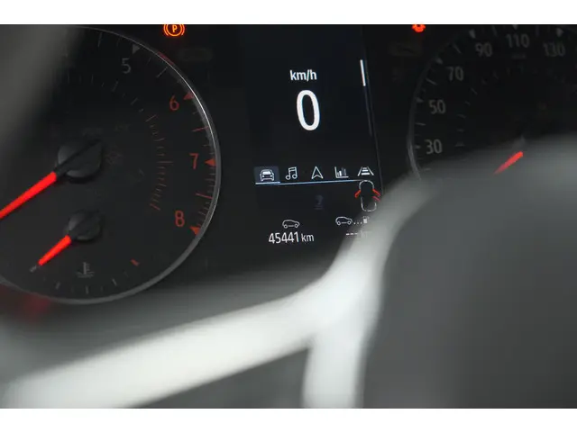 Renault Captur TCe 90 Evolution 2023 Benzine 36