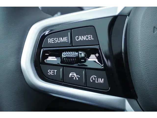 BMW i4 eDrive35 2025 Elektrisch 25