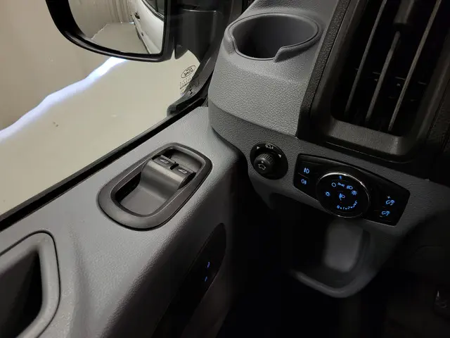 Ford Transit 2.0TDCI L4/H3 Trekhaak Euro 6! 2018 Diesel 13