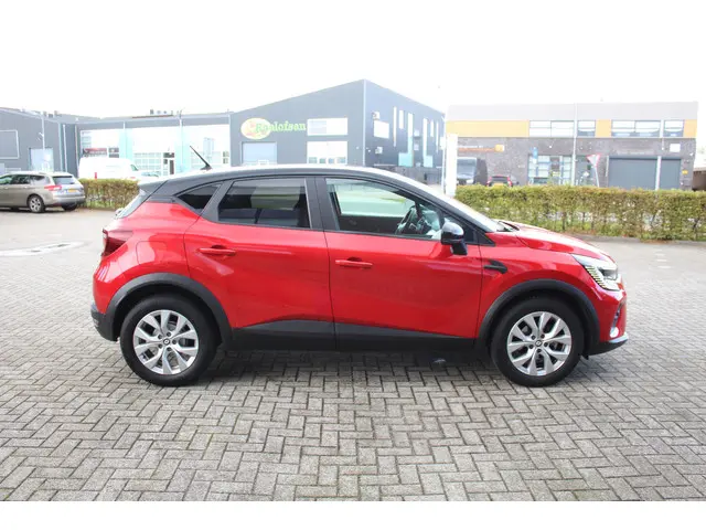 Renault Captur 1.3 TCe 140 Intens 2022 Benzine 6