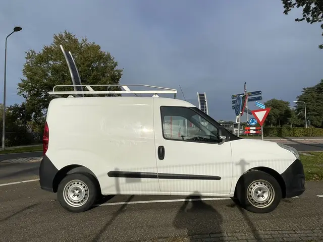 Opel Combo 1.3 CDTi L1H1 ecoFLEX 2014 Diesel 8